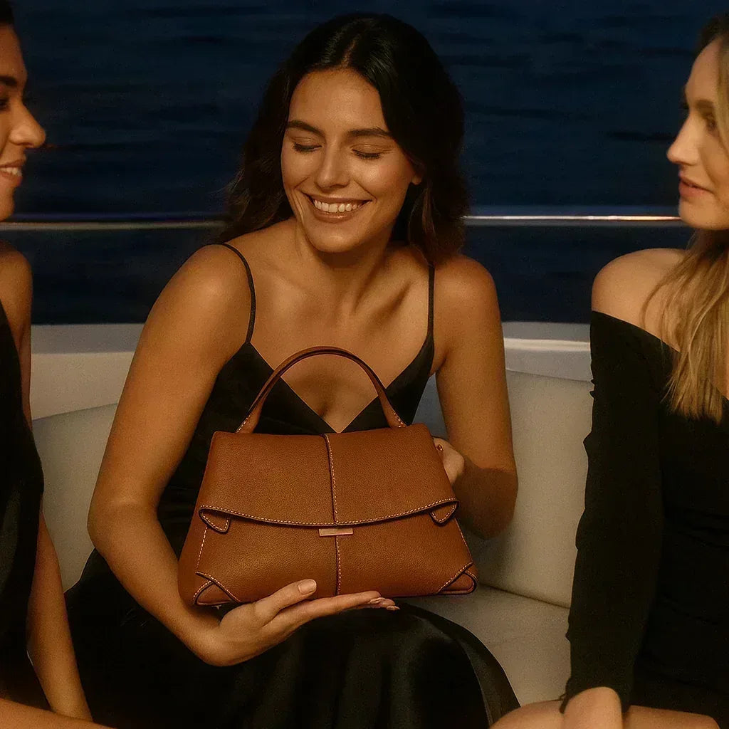 Nayomi Structured Leather Handbag - Maison LYORÉN